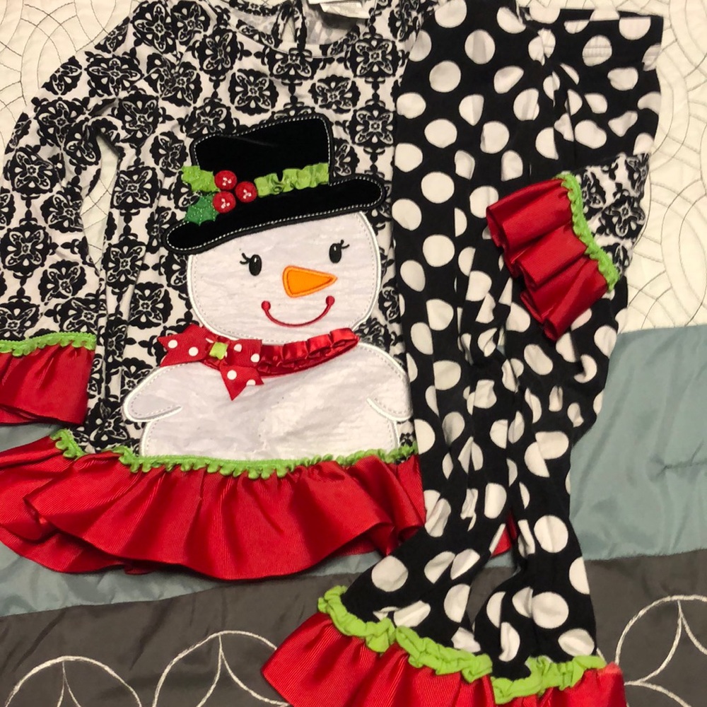 4T Christmas ruffle outfit